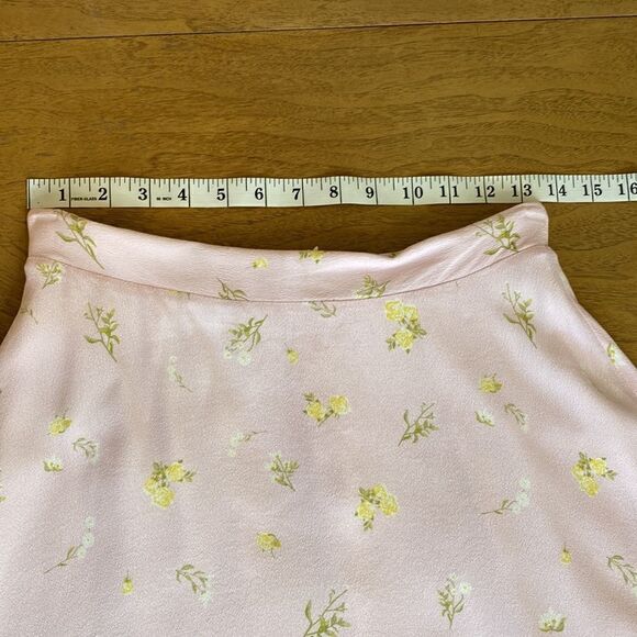 Charlie Holiday Pink Willow Floral Mini Skirt Size 6 - Picture 6 of 8